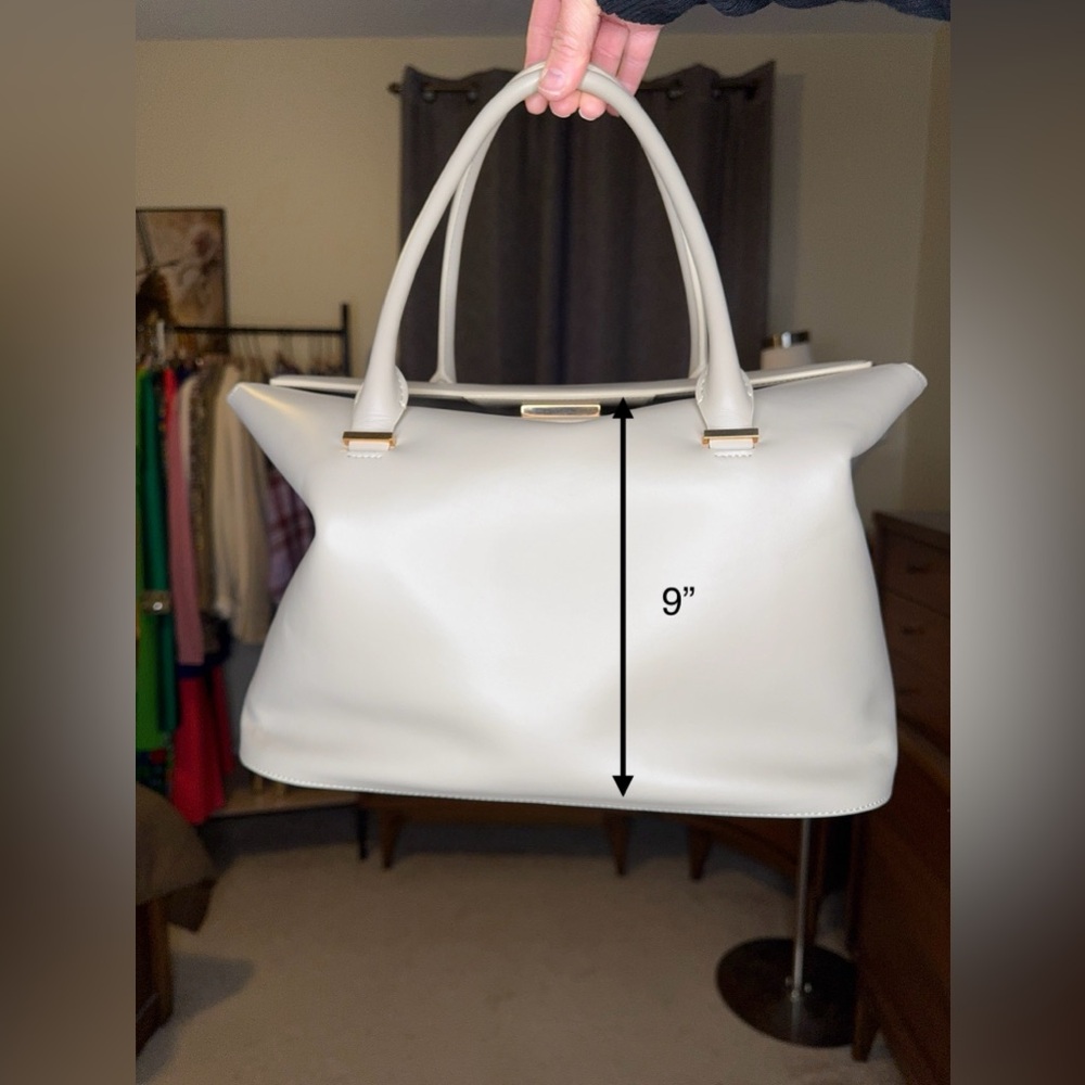 The Row Carryall 14 in Ecru leather - Picture 8 of 17